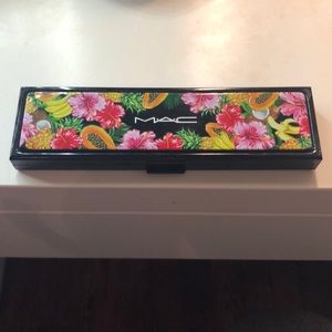 Mac eyeshadow compact